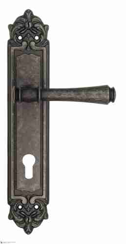 Дверная ручка Venezia "CALLISTO" CYL на планке PL96 античное серебро