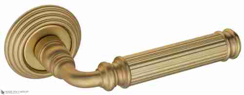 Дверная ручка Venezia "MOSCA" D8 французское золото