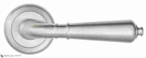 Дверная ручка Venezia "VIGNOLE" D1 матовый хром