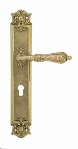 Дверная ручка Venezia "MONTE CRISTO" CYL на планке PL97 полированная латунь