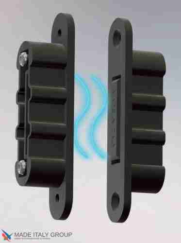 Защелка магнитная Fratelli Cattini MAG MINI W для деревянных дверей матовый черный