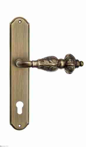 Дверная ручка Venezia "LUCRECIA" CYL на планке PL02 матовая бронза