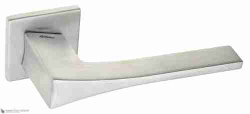 Дверная ручка на квадратном основании Fratelli Cattini "OSSIS" 8FS-CS матовый хром