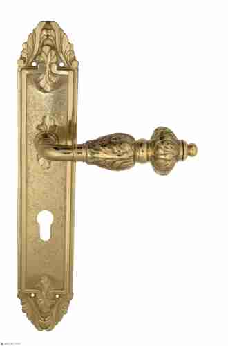 Дверная ручка Venezia "LUCRECIA" CYL на планке PL90 полированная латунь