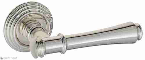 Дверная ручка Venezia "CALLISTO" D8 натуральное серебро