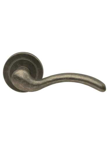 Ручка дверная Morelli Luxury PATRICIA R2 FEA раздельная на круглой розетке, цвет состаренное серебро, латунь