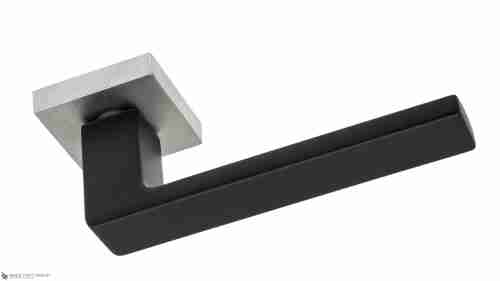 Дверная ручка Venezia Unique "BIBLO" матовый хром / черный (мягкое покрытие)