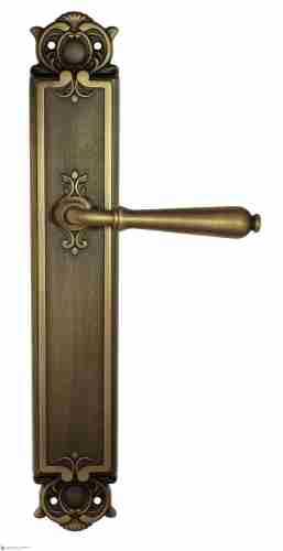 Дверная ручка Venezia "CLASSIC" на планке PL97 матовая бронза