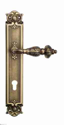 Дверная ручка Venezia "LUCRECIA" CYL на планке PL97 матовая бронза