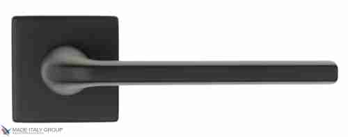 Дверная ручка на квадратном основании Fratelli Cattini "LINEA" 8FS-NM матовый черный