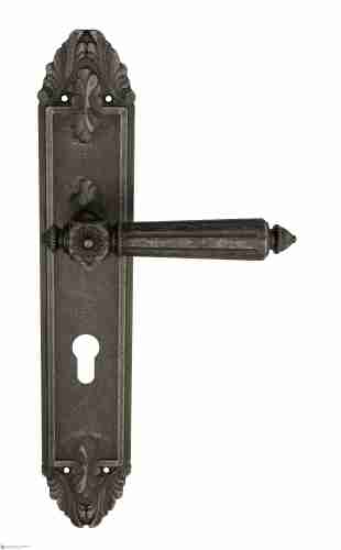 Дверная ручка Venezia "CASTELLO" CYL на планке PL90 античное серебро