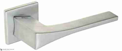 Дверная ручка на квадратном основании Fratelli Cattini "OSSIS" 8FS-CS матовый хром