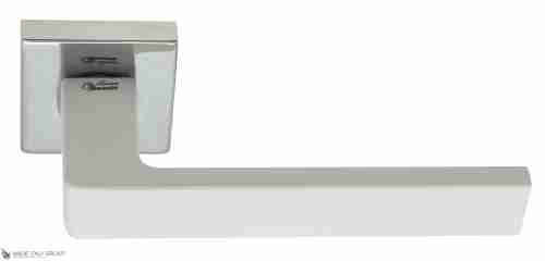 Дверная ручка Venezia Unique "BIBLO" полированный хром / белый