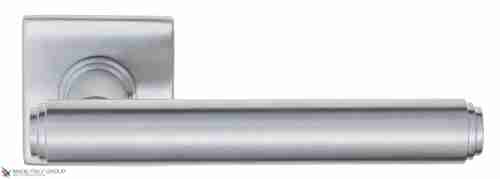 Дверная ручка Venezia "EXA" FSS матовый хром