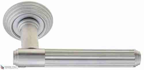 Дверная ручка Venezia "EXA TUBE" D8 матовый хром