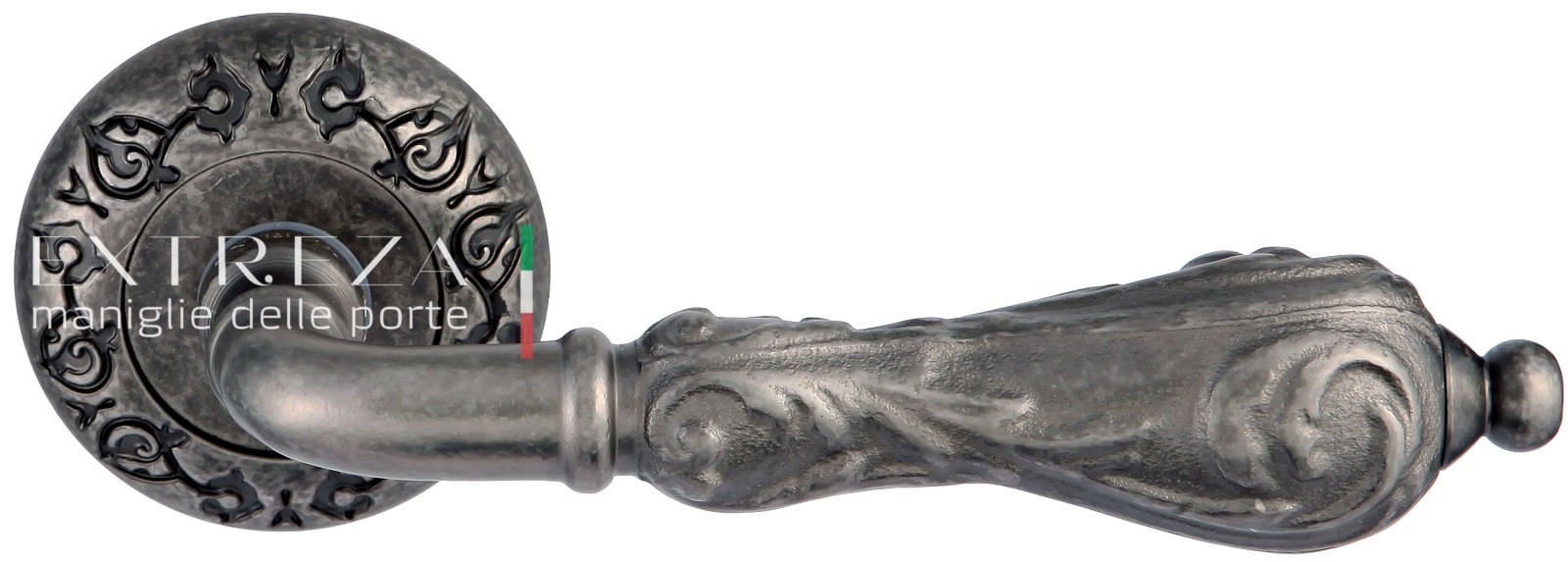 Ручка дверная Extreza GRETA (Грета) 302 на розетке R04 античное серебро F45