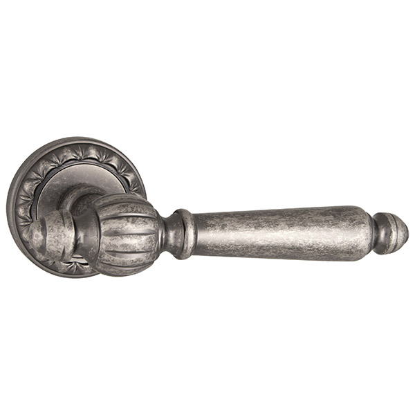 Ручка дверная межкомнатная Punto MADRID MT OS-9 античное серебро
