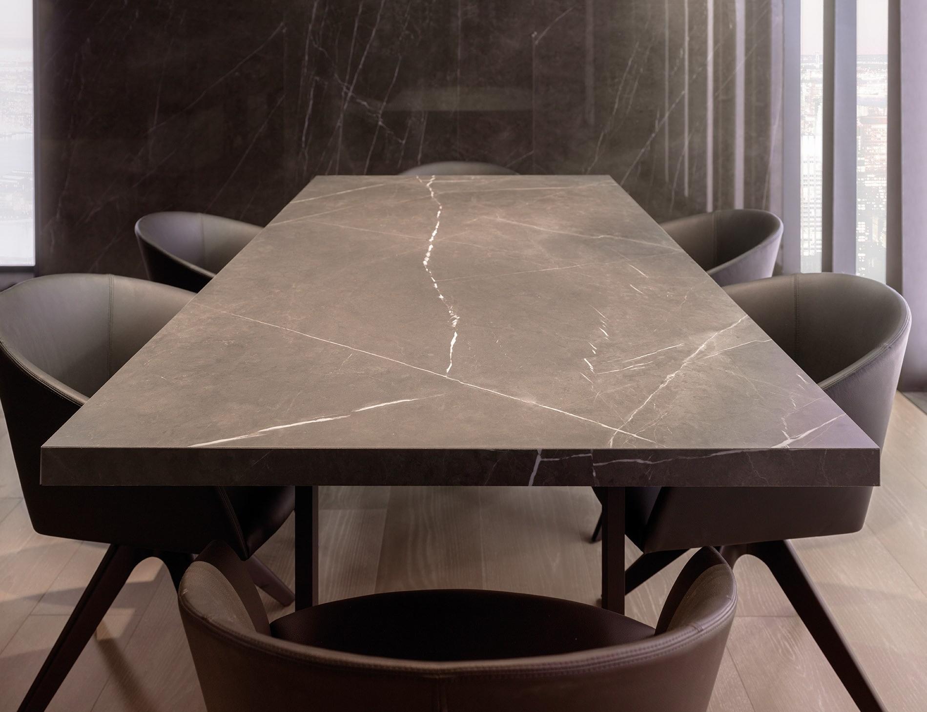 Стол кухонный камень купить. Стол обеденный Vivaldi 200x100 см, чёрный/керамика мрамор. Стол из керамогранита. Обеденный стол из искусственного мрамора. Столик из искусственного мрамора.