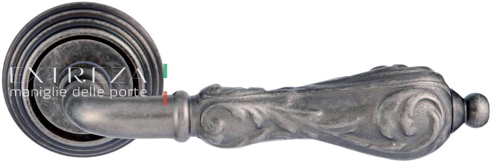 Ручка дверная Extreza GRETA (Грета) 302 на розетке R05 античное серебро F45