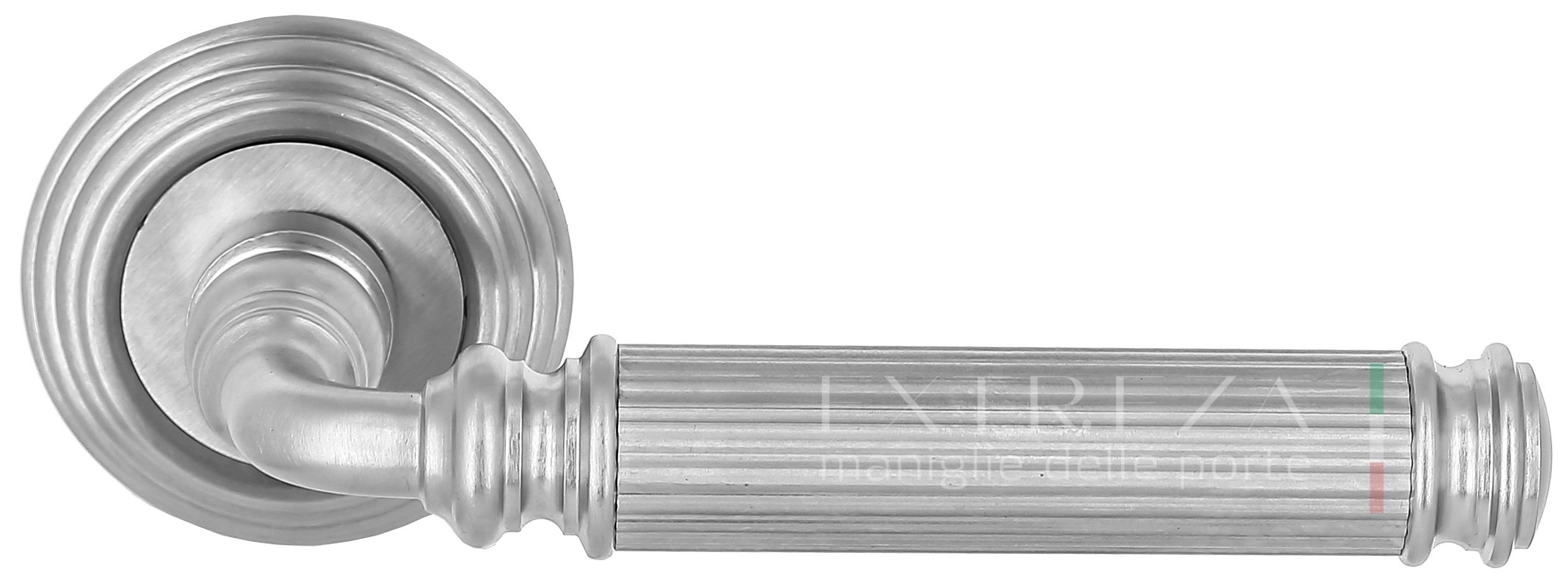 Ручка дверная Extreza BENITO (Бенито) 307 на розетке R05 матовый хром F05