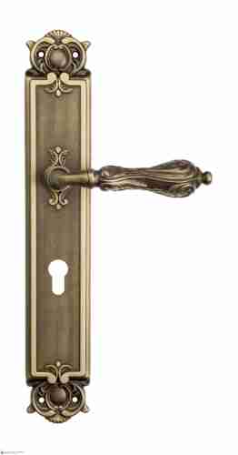 Дверная ручка Venezia "MONTE CRISTO" CYL на планке PL97 матовая бронза