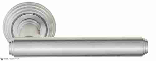 Дверная ручка Venezia "EXA" D8 матовый хром