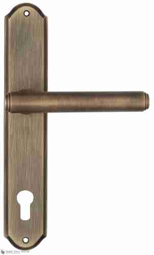 Дверная ручка Venezia "EXA" CYL на планке PL02 матовая бронза