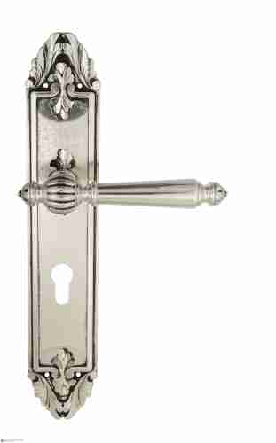 Дверная ручка Venezia "PELLESTRINA" CYL на планке PL90 натуральное серебро + черный