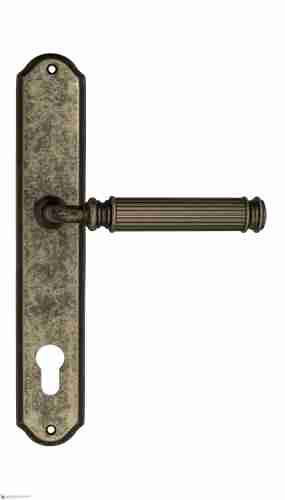 Дверная ручка Venezia "MOSCA" CYL на планке PL02 античное серебро