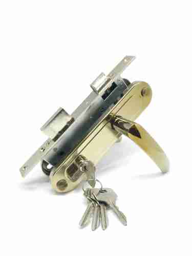 Замок врезной цилиндровый с защёлкой в комплекте с ручкой ЗВ7-70.4-02 (золото лак), 5 кл.