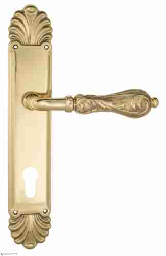 Дверная ручка Venezia "MONTE CRISTO" CYL на планке PL87 полированная латунь