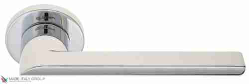 Дверная ручка на круглом основании Fratelli Cattini "WOO" 7FS-CR полированный хром