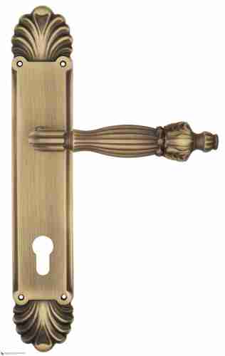 Дверная ручка Venezia "OLIMPO" CYL на планке PL87 матовая бронза