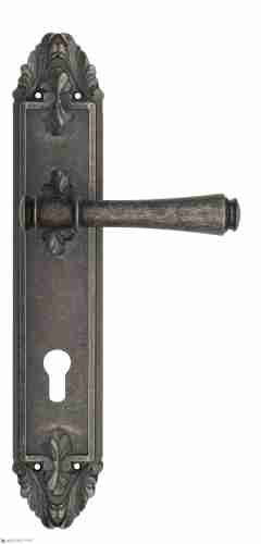 Дверная ручка Venezia "CALLISTO" CYL на планке PL90 античное серебро