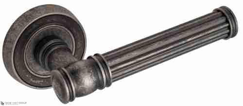 Дверная ручка Venezia "IMPERO" D6 античное серебро