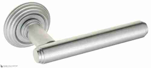 Дверная ручка Venezia "EXA" D8 матовый хром