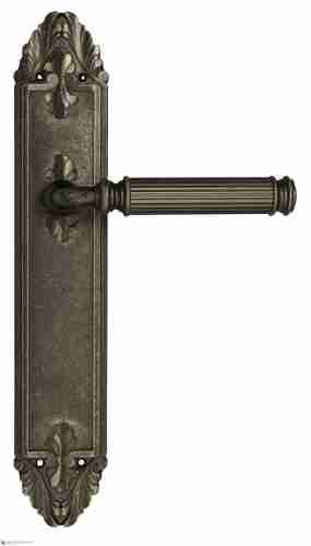 Дверная ручка Venezia "MOSCA" на планке PL90 античное серебро