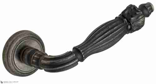 Дверная ручка Venezia "OLIMPO" D1 античное серебро