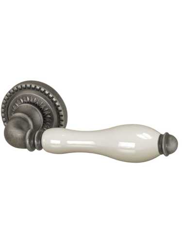 Ручка дверная Armadillo (Армадилло) межкомнатная R.CL55.Silvia (Silvia CL1) AS/LWP-109 античное серебро/беж.фарфор Набор 9 Набор 9