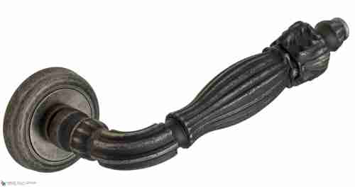 Дверная ручка Venezia "OLIMPO" D1 античное серебро