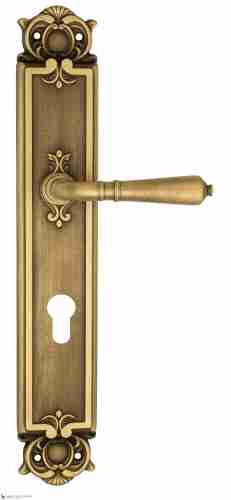 Дверная ручка Venezia "VIGNOLE" CYL на планке PL97 матовая бронза