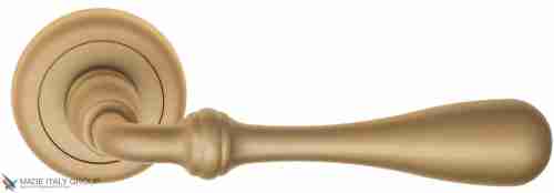 Дверная ручка на круглом основании Fratelli Cattini "RETRO" D1-BS матовая латунь