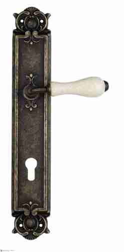 Дверная ручка Venezia "COLOSSEO" белая керамика паутинка CYL на планке PL97 античная бронза