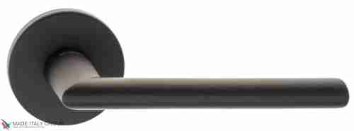 Дверная ручка на круглом основании Fratelli Cattini "LINEA 2" 7.7-NM матовый черный