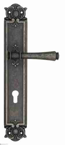 Дверная ручка Venezia "CALLISTO" CYL на планке PL97 античное серебро