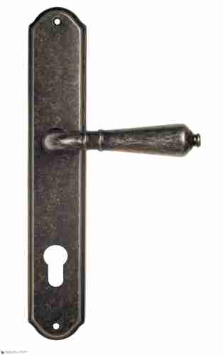 Дверная ручка Venezia "VIGNOLE" CYL на планке PL02 античное серебро